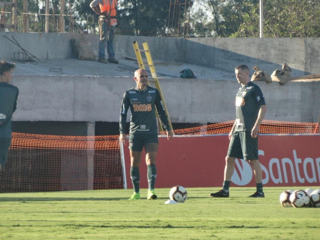 Fotos do treino do Atltico no Paraguai