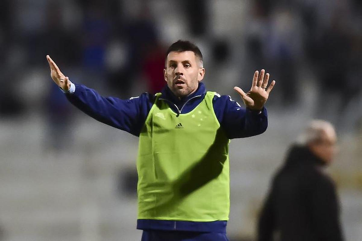 Ponte Preta x Cruzeiro: veja as fotos do jogo no Moiss Lucarelli, em Campinas, pela 32 rodada da Srie B do Campeonato Brasileiro