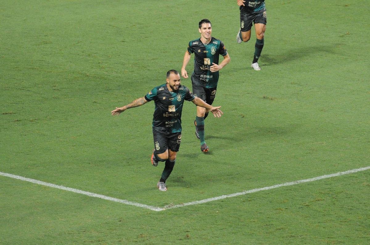 Fotos de Amrica x Vitria, no Independncia, pela 33 rodada