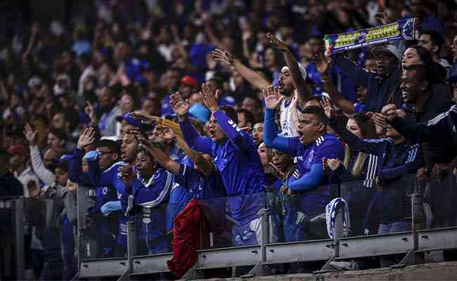 Torcida do cruzeiro estará presente no último jogo da rodada contra o  Palmeiras : r/futebol