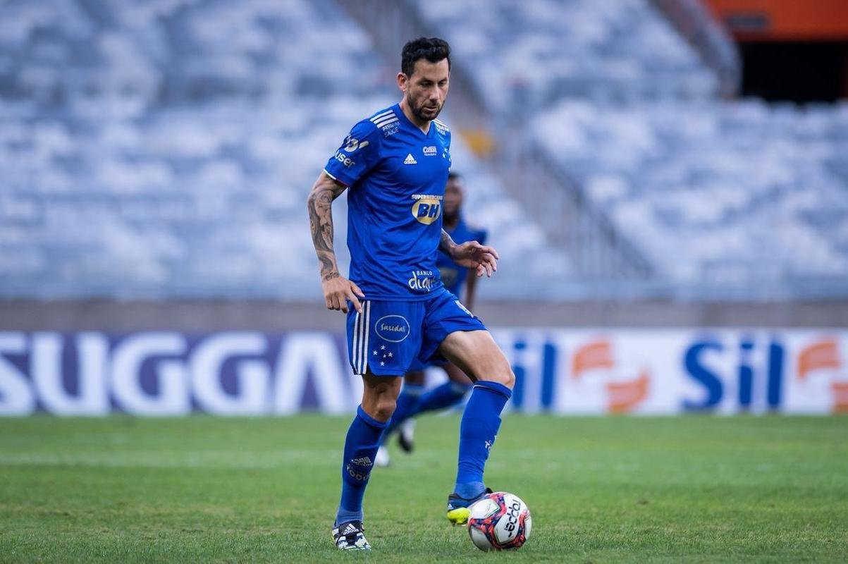 Ariel Cabral - dezembro de 2021
