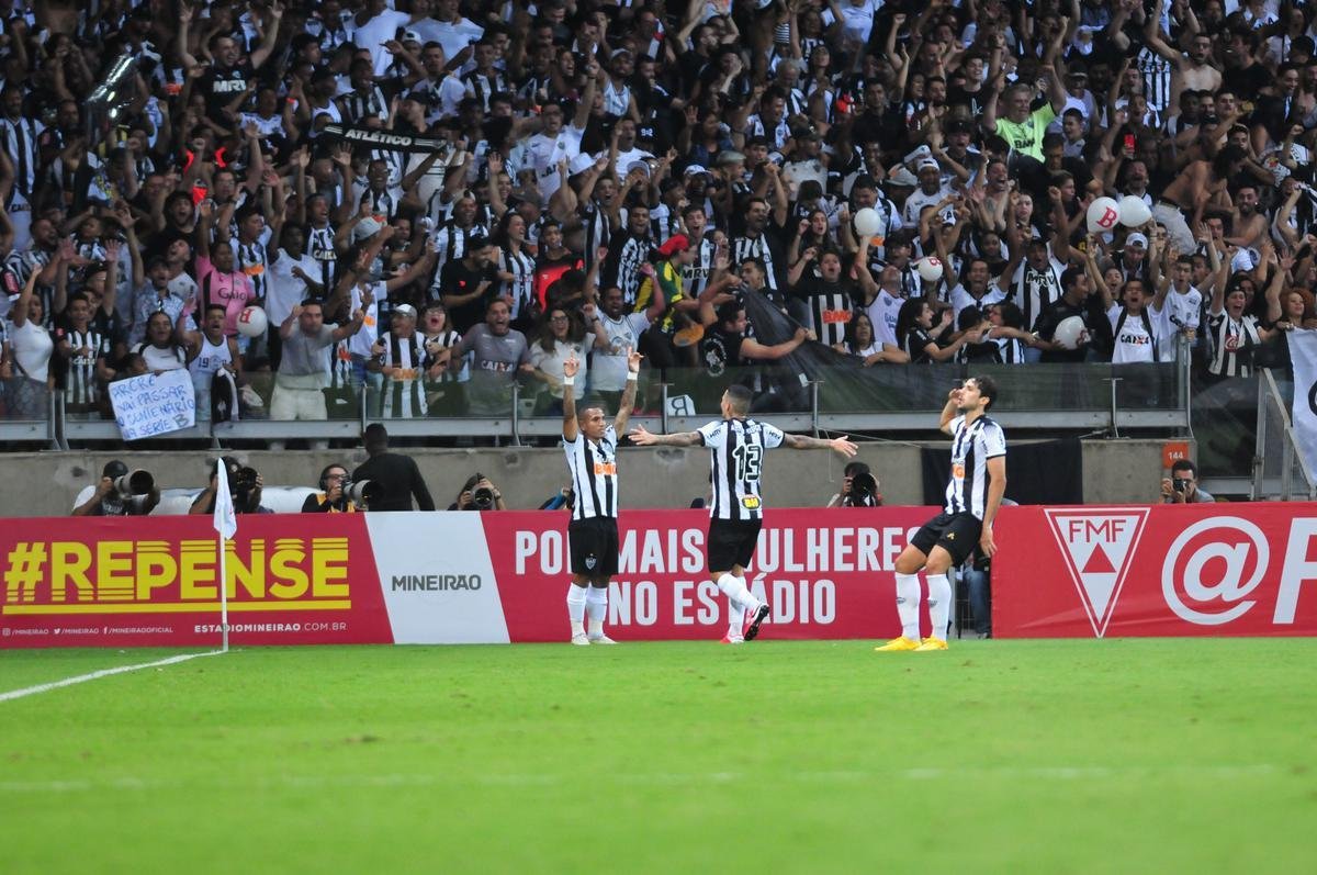 Imagens do clssico mineiro entre Atltico e Cruzeiro 