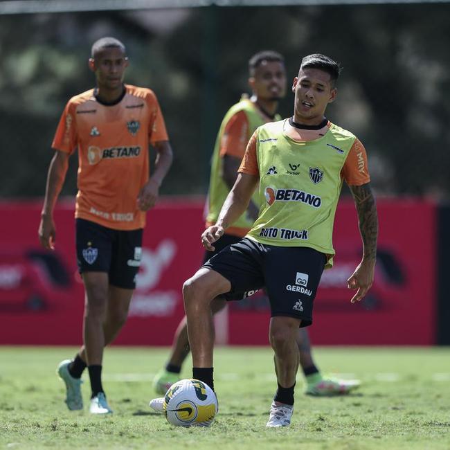 Fotos do treino do Atlético neste domingo