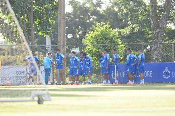 Cruzeiro se reapresentou na Toca II após classificação às quartas de final da Copa do Brasil