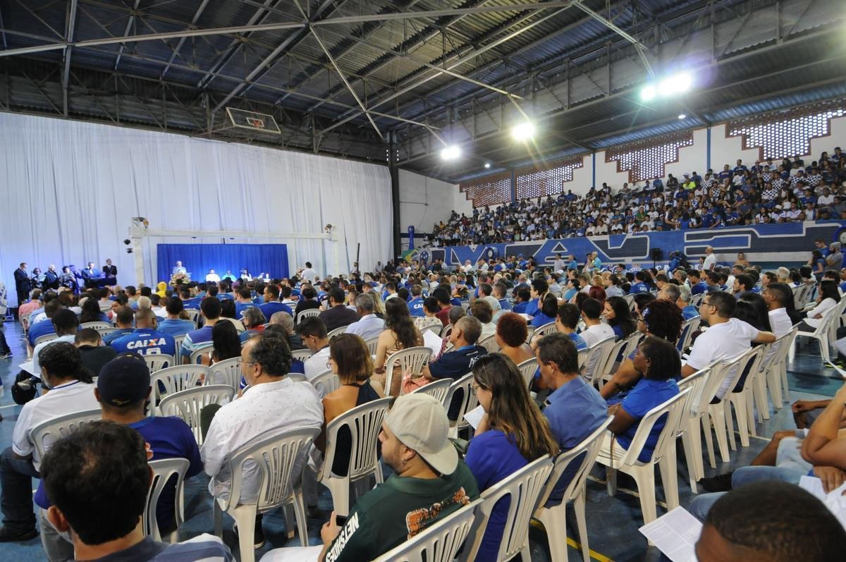 Imagens da missa de aniversrio de 97 anos do Cruzeiro