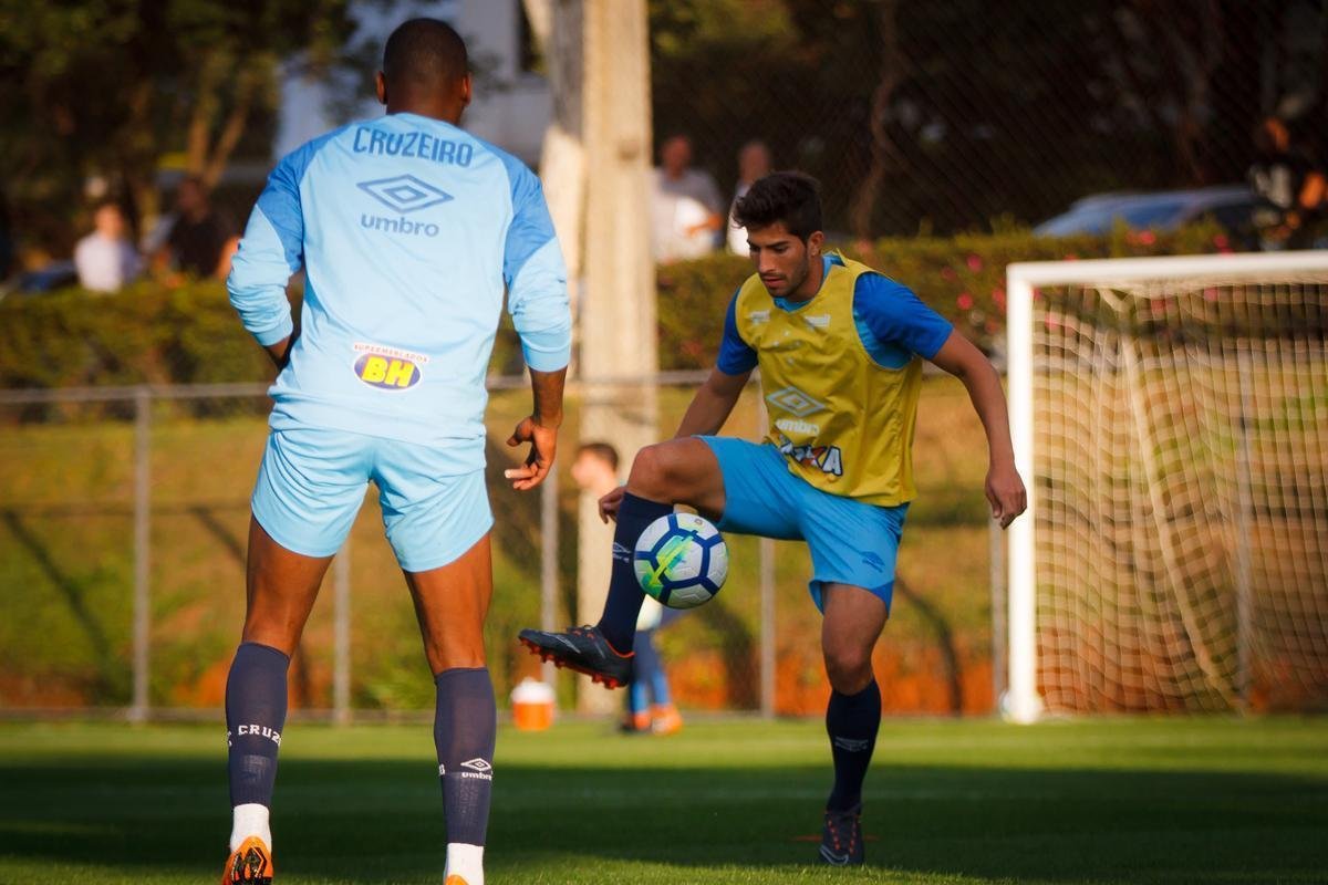 Imagens do treinamento do Cruzeiro s vsperas de duelo contra o Cear, pelo Brasileiro