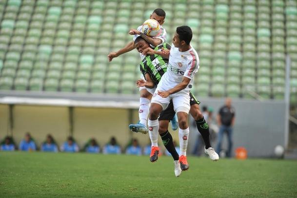 Amrica e Boa Esporte empataram em jogo movimentado no Independncia 