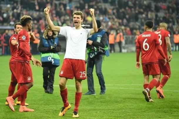 O Bayern de Munique conseguiu um vitria histria sobre a Juventus nesta quarta-feira para avanar s quartas de final da Liga dos Campees. Aps sair perdendo por 2 a 0, conseguiu o empate aos 45 minutos do segundo tempo e garantiu o triunfo por 4 a 2 no segundo tempo da prorrogao. O jovem Coman, de apenas 19 anos, est no Bayern emprestado pela Juventus, participou dos dois gols no tempo normal e marcou o tento que fechou a contagem na Allianz Arena.