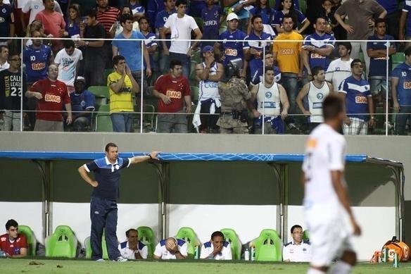 Santos, do craque Neymar, dominou a partida no Independncia e venceu com justia