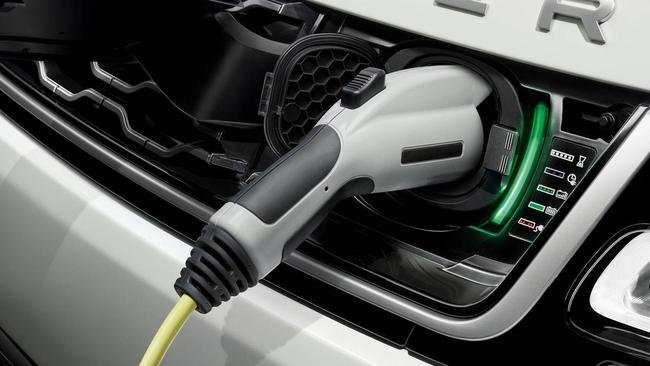 Range Rover Sport SVR sorteada em rifa no Hamad International Airport, de Doha