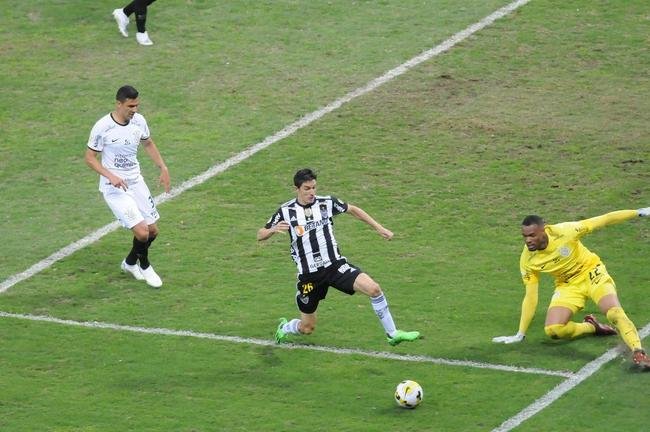 Atltico e Corinthians se enfrentaram no Mineiro, neste domingo (24), em jogo vlido pela 19 rodada da Srie A do Campeonato Brasileiro.