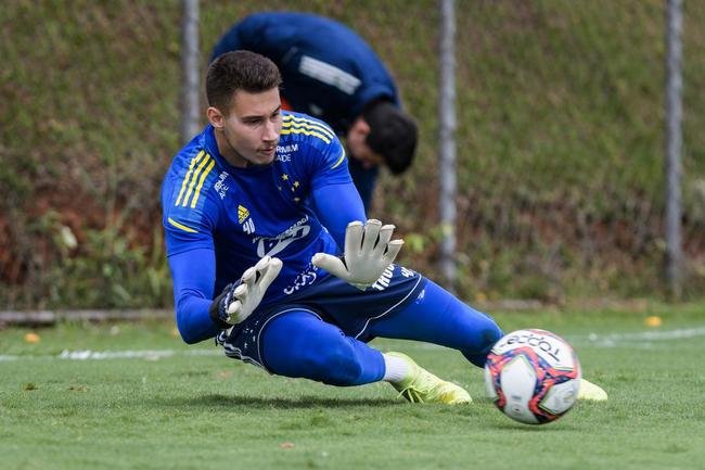 Treino do Cruzeiro nesta segunda-feira, na Toca da Raposa 2, em Belo Horizonte.