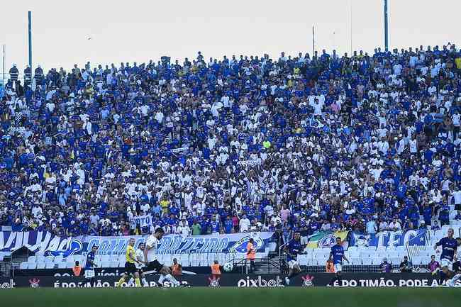 Pela primeira rodada do Campeonato Brasileiro, Corinthians e Cruzeiro se enfrentam na Neo Química Arena, em São Paulo