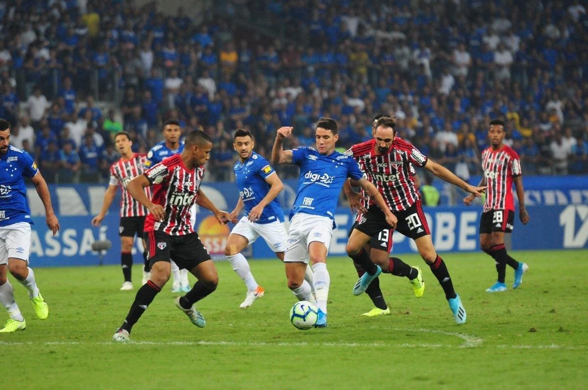 Fotos de Cruzeiro x So Paulo, no Mineiro, pela 26 rodada do Campeonato Brasileiro