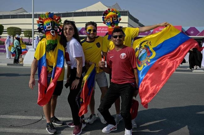 Torcedores do Equador no jogo de abertura da Copa do Mundo