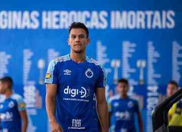 Ex-capitão do clube não atua profissionalmente desde 2020; jogador conquistou dez títulos pela Raposa e participou de campanha do rebaixamento, em 2019