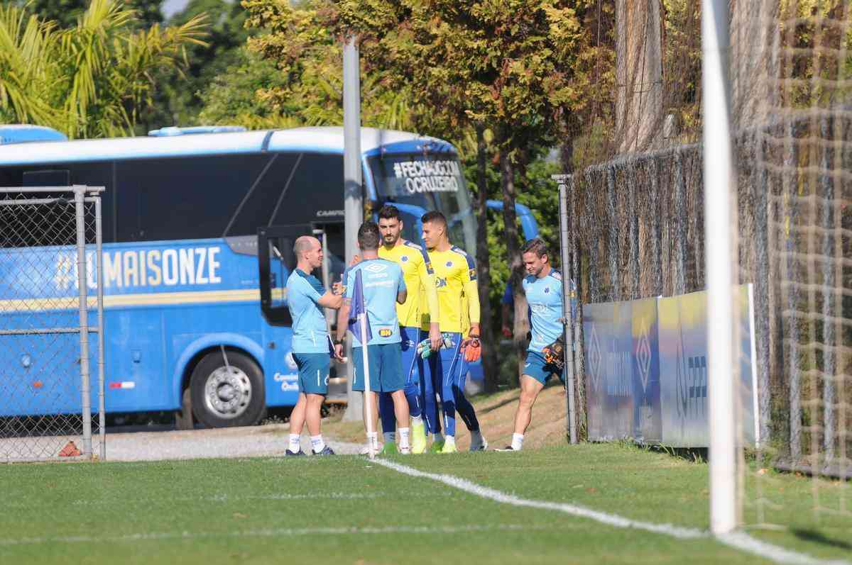 Fotos do treino do Cruzeiro desta quarta-feira, 2 de outubro, na Toca da Raposa II