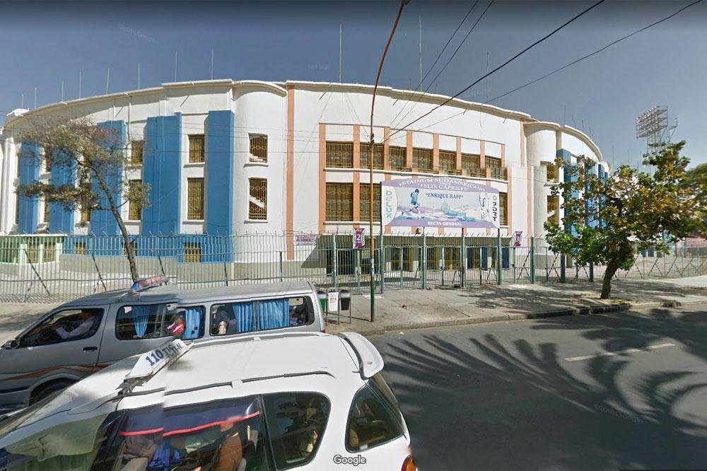 Estdio Felix Capriles, Cochabamba (Bolvia) - localizado em Cochabamba, cidade de mais de 600 mil habitantes situada a 2.582 metros acima do nvel do mar, o estdio onde o Jorge Wilstermann manda suas partidas foi construdo em 1938 e ampliado em 1992. A arena tem capacidade para 27.588 torcedores sentados. Caso consiga chegar ao Grupo 5, o Jorge Wilstermann enfrentar o Cruzeiro pela primeira vez em sua histria. Em 2017, o Atltico perdeu do clube boliviano por 1 a 0 o jogo de ida das oitavas de final da Libertadores.