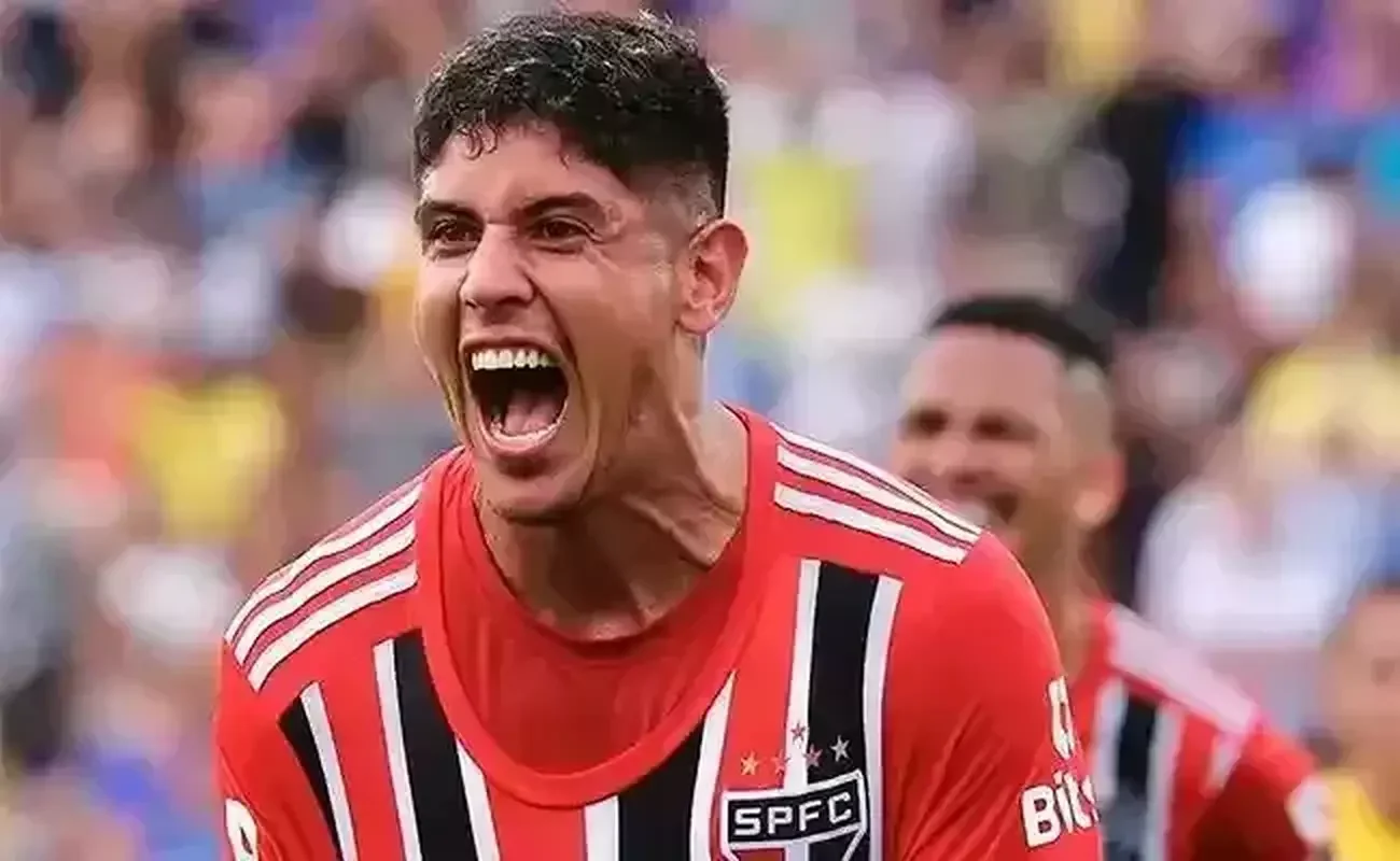 So Paulo - 11 jogos, sendo 4 sem levar gol