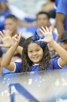 Torcedores do Cruzeiro compareceram em grande nmero ao Mineiro na semifinal contra o Tupi