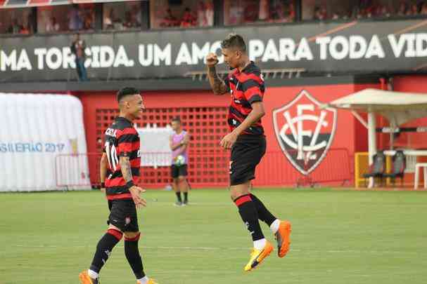 Derrota com futebol medíocre e desanimador - Canto do Galo