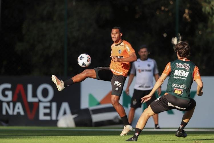 Fotos do treino do Atlético antes da viagem para a Argentina