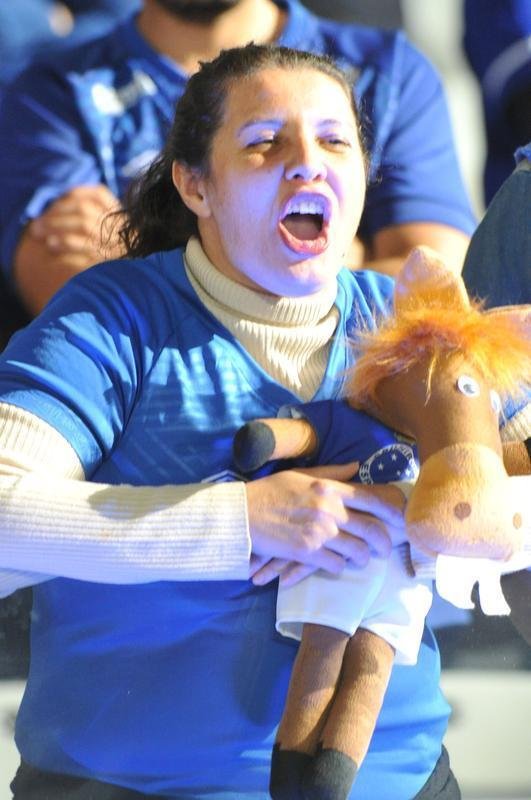 Torcida do Cruzeiro no duelo desta tera, no Mineiro, contra o Racing, pela Libertadores