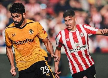 Experiente atacante levou o cartão vermelho após agredir o zagueiro Mee, durante o empate entre Wolverhampton e Brentford