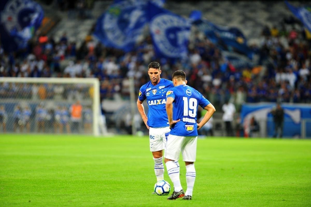 Fotos de Cruzeiro x Corinthians, nesta quarta-feira (4/7), em amistoso no Mineiro