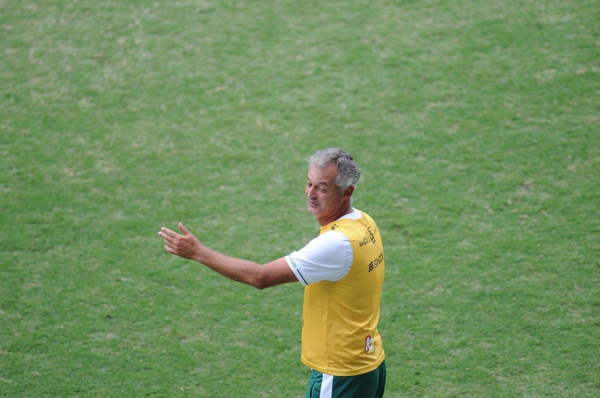 Amrica e Cruzeiro se enfrentaram pelo Campeonato Mineiro