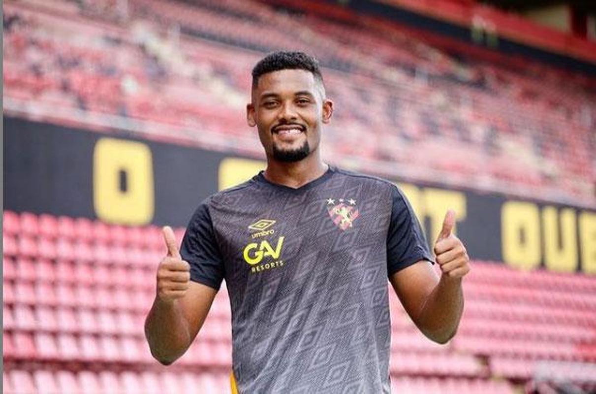 Sabino, zagueiro (Sport)