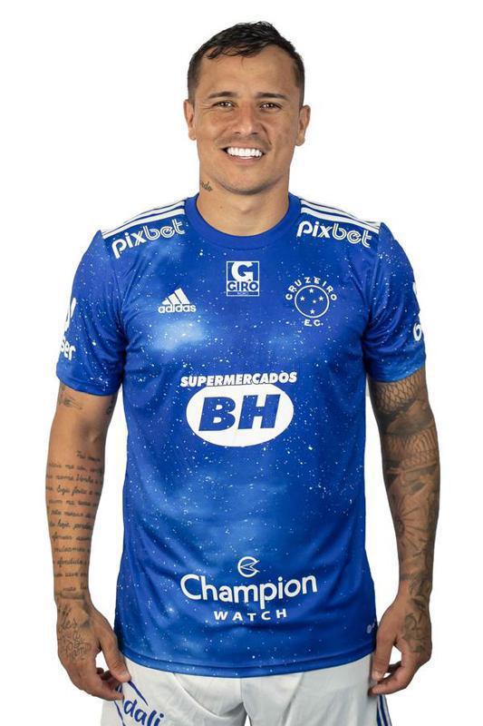 Edu (centroavante) - SIM (6,4 mil votos) x NO (866 votos)