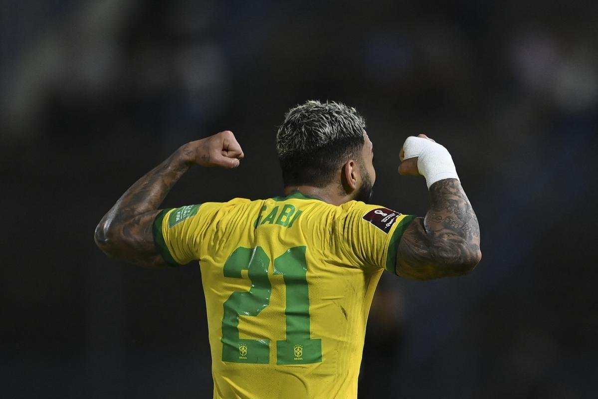 Em Caracas, Seleo Brasileira bateu a Venezuela de virada e manteve os 100%