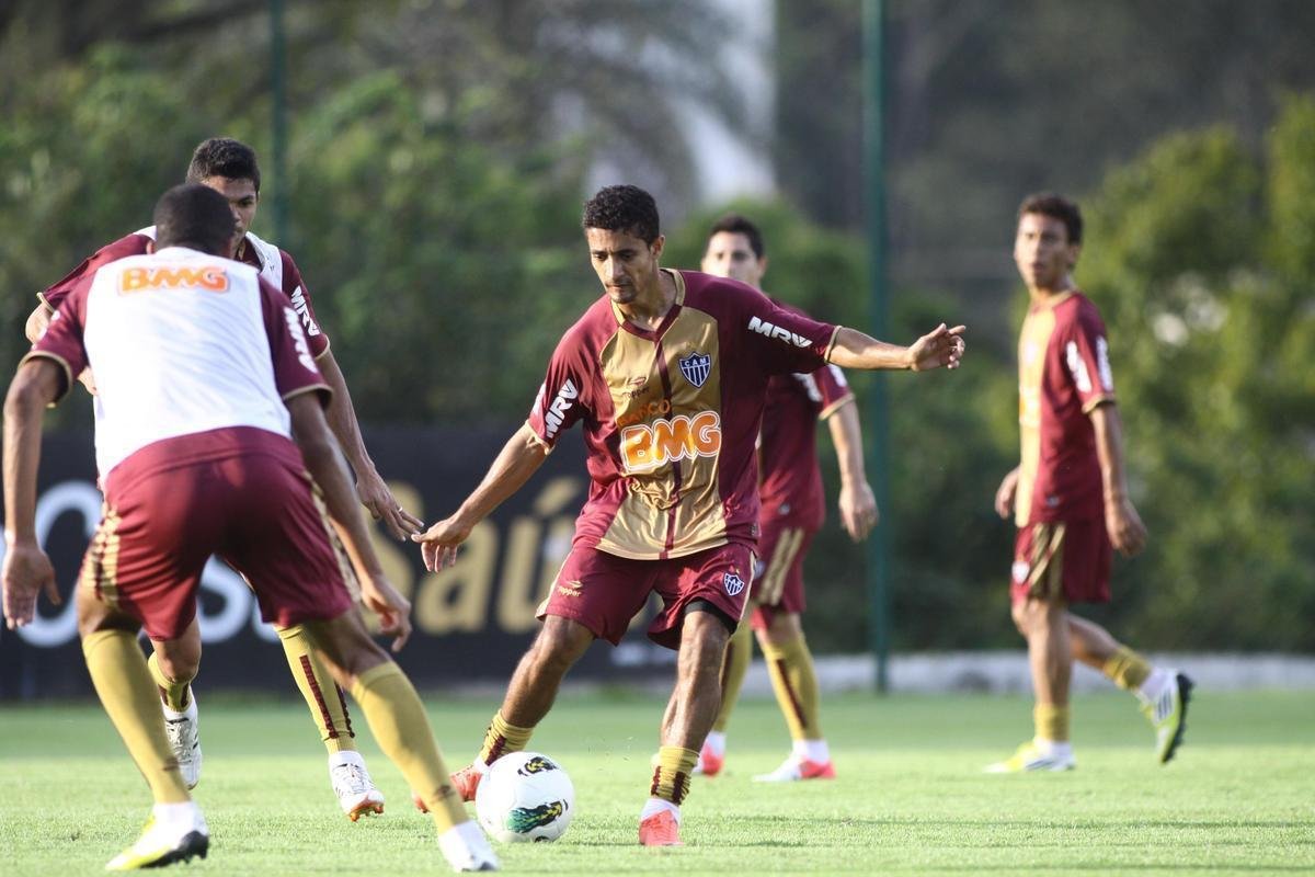 Juninho - 2012 - 3 jogos / 0 gols
