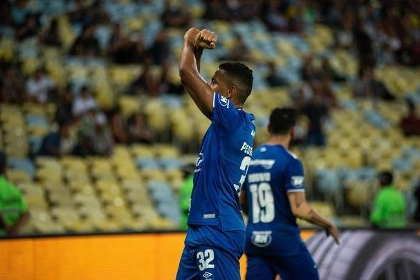 No segundo tempo, Pedro Rocha aproveitou chance em contra-ataque e marcou o gol do Cruzeiro