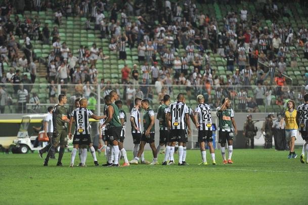 Fotos do jogo entre Atltico e Grmio