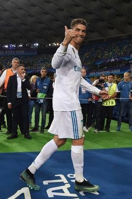 Festa do Real Madrid com a conquista da 13 Liga dos Campees, a terceira de forma seguida