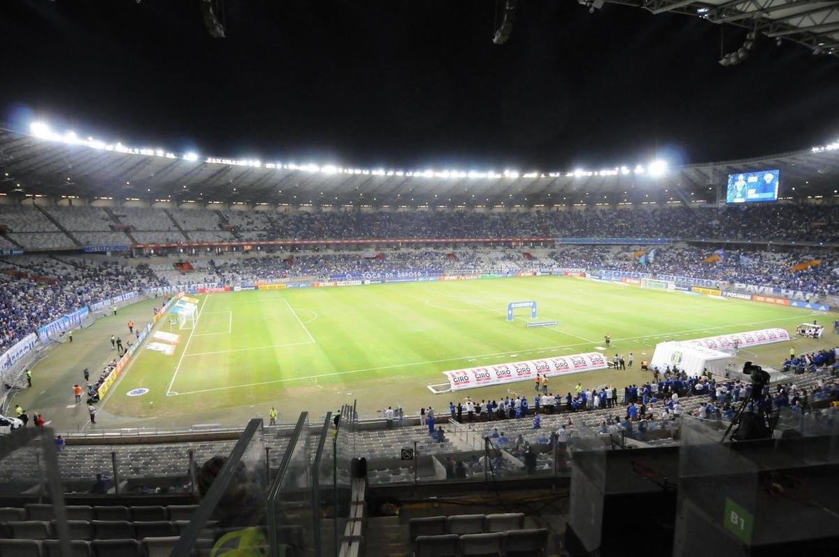 Torcida do Cruzeiro deu show mais uma vez e lotou o Mineiro na partida contra o CRB pela 11 rodada da Srie B