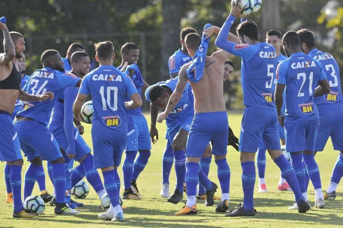 Imagens do treino do Cruzeiro nesta tera-feira (25/07) na Toca da Raposa II