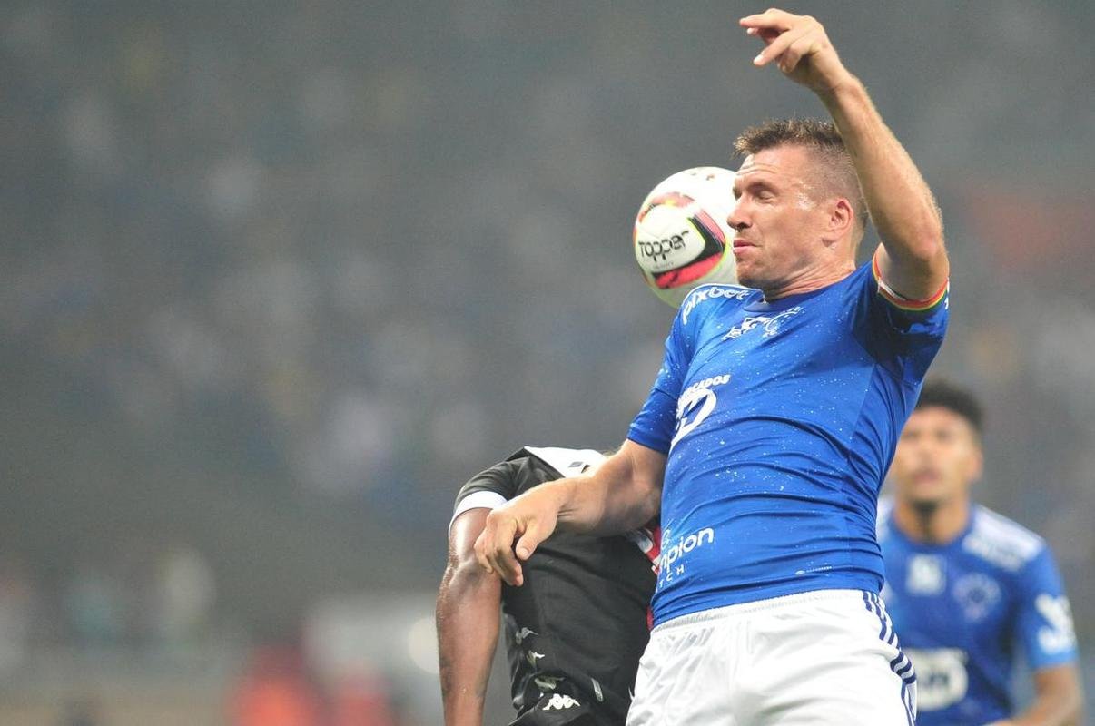 Cruzeiro x Vasco: veja fotos do jogo no Mineiro