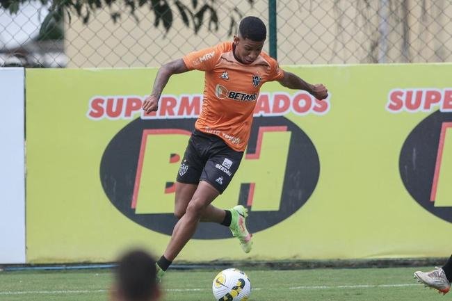 Atltico treinou, na tarde desta quinta-feira (26), na Cidade do Galo. Atividades visaram ao confronto contra o Ava pelo Campeonato Brasileiro.