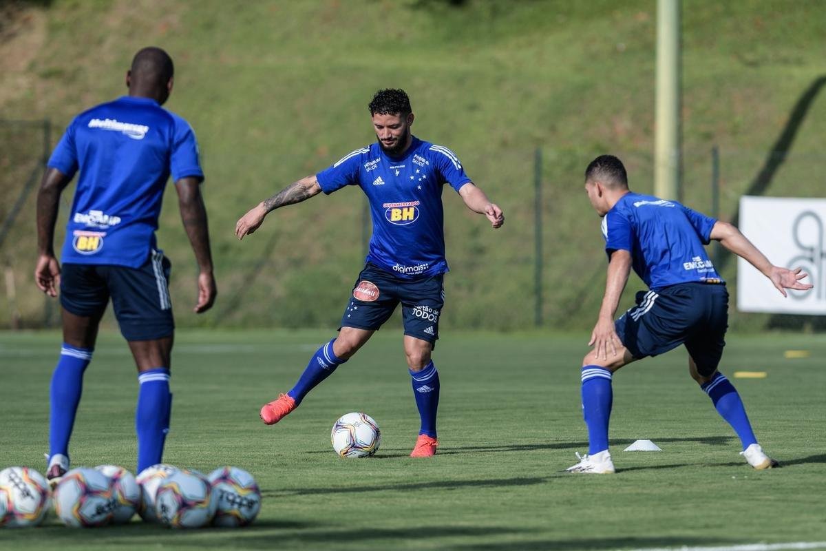 Em Atibaia, Cruzeiro iniciou preparao para o duelo diante da Ponte Preta