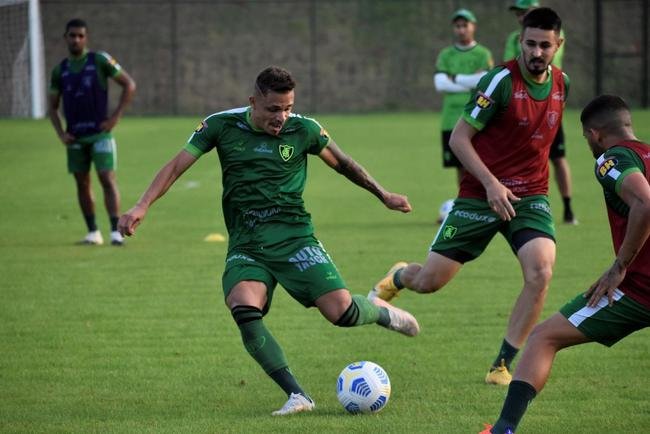 Treinamentos do Coelho para enfrentar o Internacional pela Série A