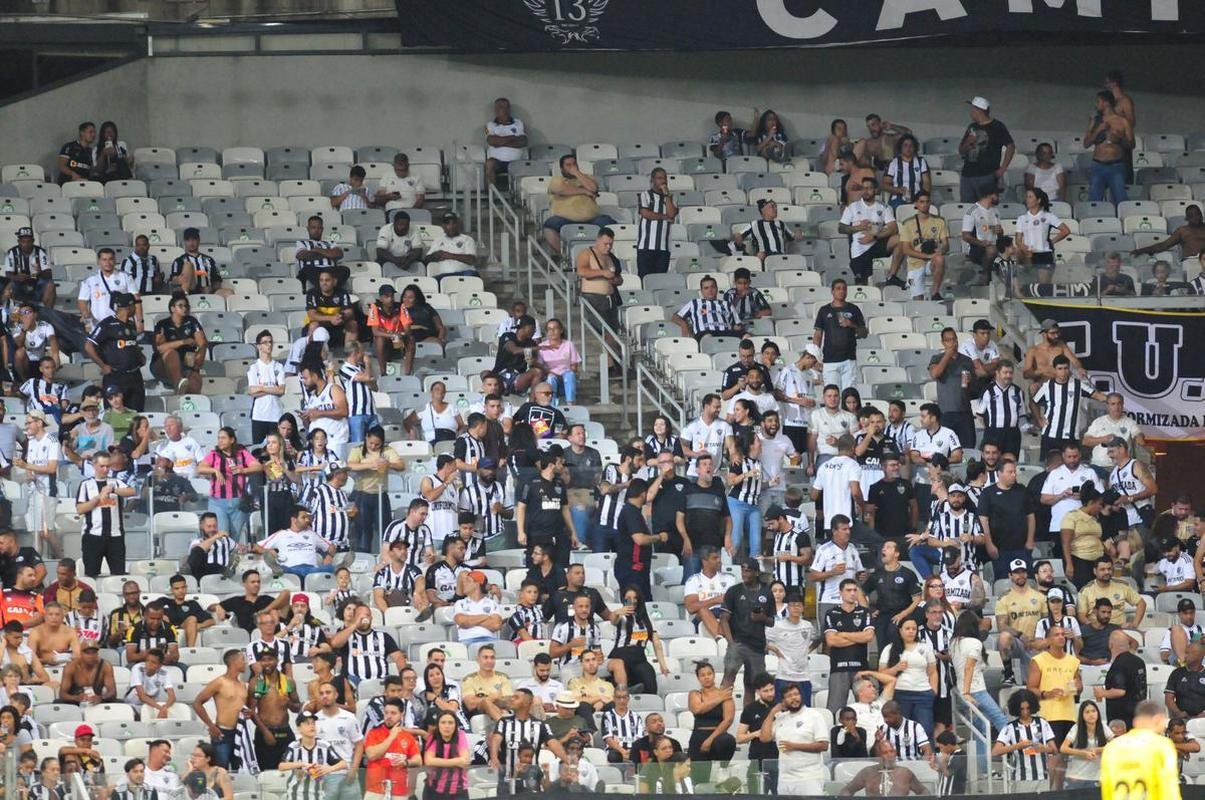 Fotos do jogo entre Atltico e Juventude, no Mineiro, em Belo Horizonte, pela 34 rodada do Campeonato Brasileiro