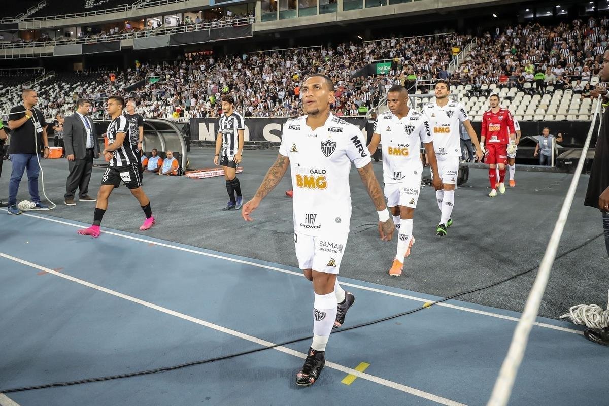 Fotos do duelo entre Botafogo e Atltico, no Estdio Nilton Santos, no Rio, pela ida das oitavas de final da Copa Sul-Americana