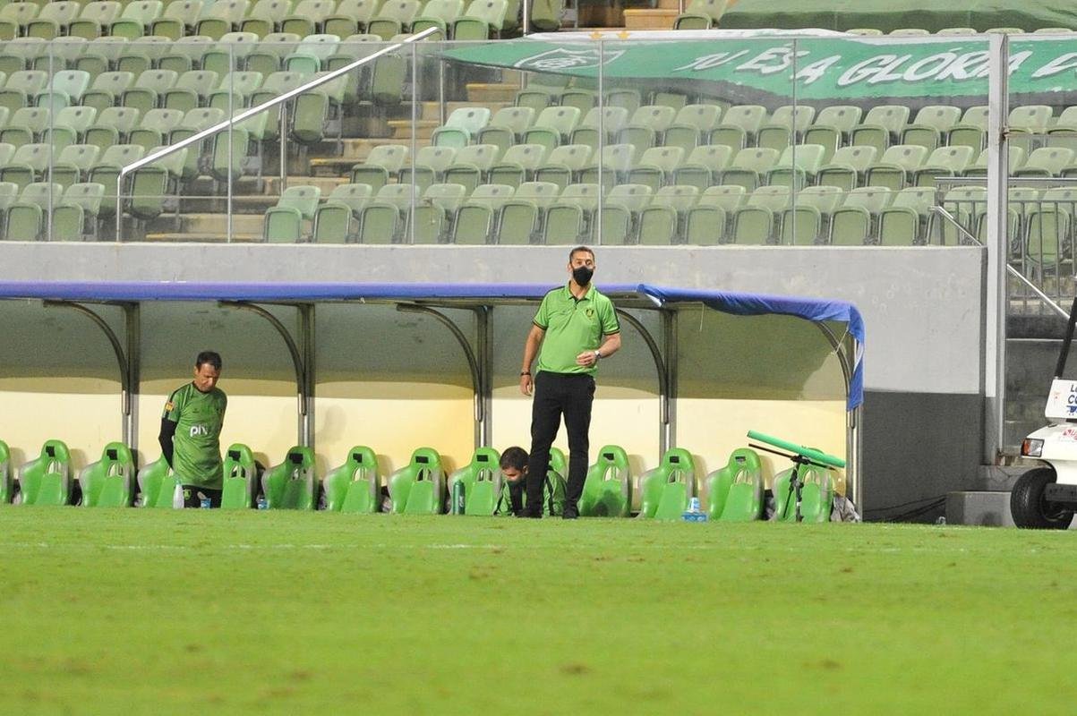 Fotos do jogo entre Amrica e Grmio, no Independncia, em Belo Horizonte, pela 32 rodada da Srie A do Brasileiro
