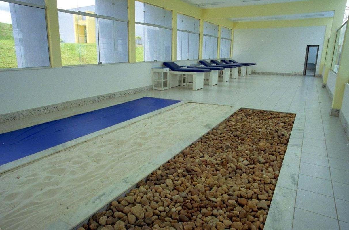 Fotos da Toca da Raposa II em 2003, um ano aps sua inaugurao, perodo em que era referncia no Brasil em centros de treinamento