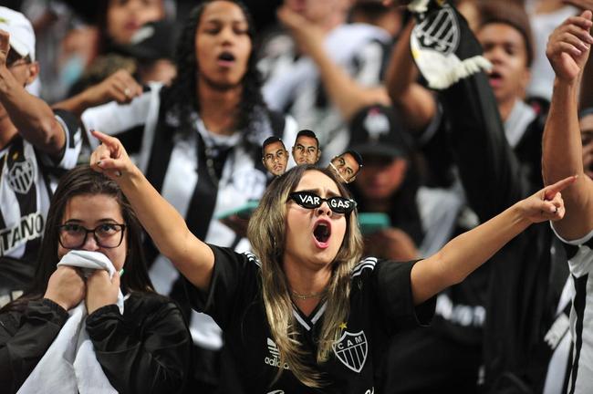 FUTBLOG DO SORRISO : GALO! Mau tempo pode afastar torcedores do