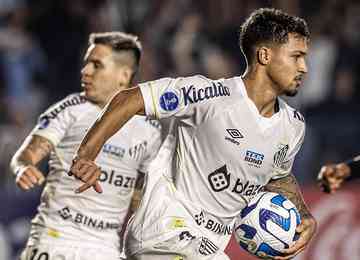 Peixe foi derrotado pelo Newell's Old Boys, na Vila Belmiro, por 2 a 1, pela Copa Sul-Americana 