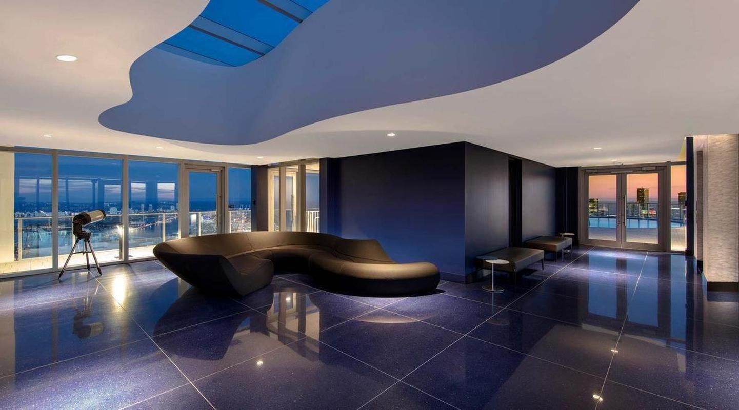 Fotos do condomnio de luxo Paramount Miami Worldcenter, em Miami, onde Hulk acaba de comprar uma cobertura